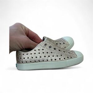 Native Kids Glitter Gold Jefferson Sandals- Easter Sandals to go w Easter Dress